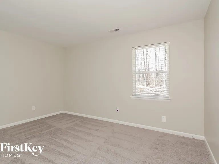 712 Pennwood Ln — Photo 12