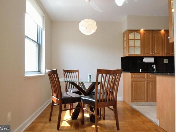 3rd image of 2601 Pennsylvania Ave #446B