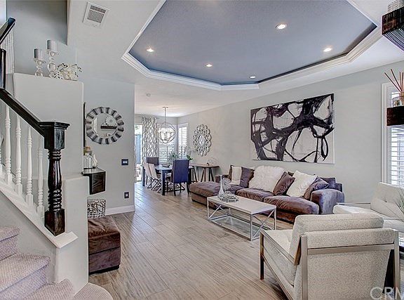4th image of 6 Boulder Cir