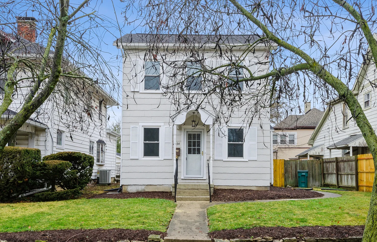 2034 S A St photo 1