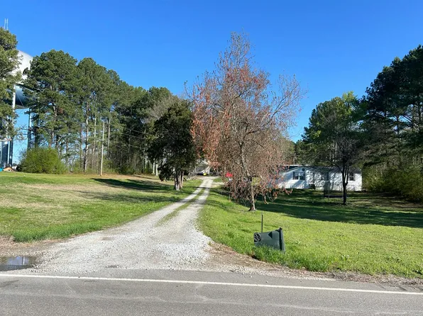 10855 2nd St, Leighton, AL 35646