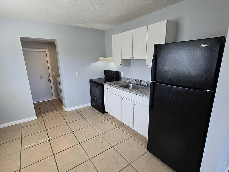 4990 Kirk Rd — Photo 2