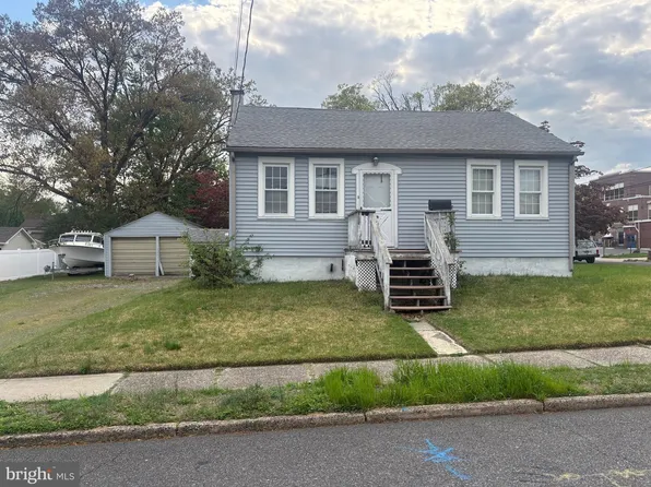 97 N Read Ave, Runnemede, NJ 08078
