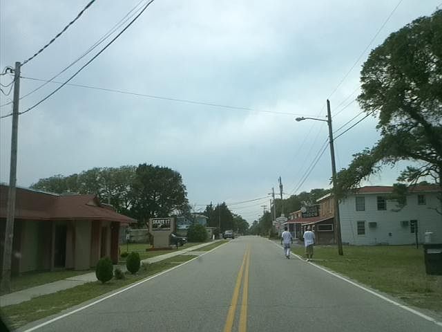1st image of 400 S 31st Ave. N