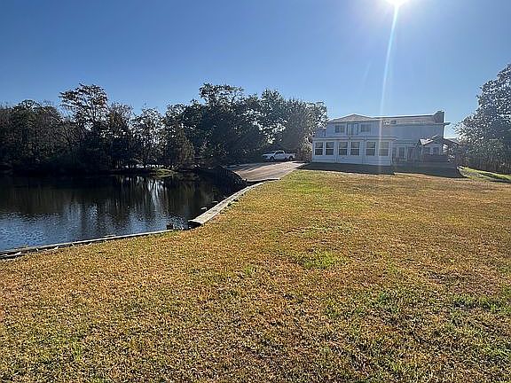 3rd image of 235 W Baratara Dr