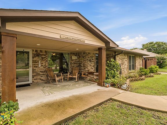 4th image of 703 Horizon Dr