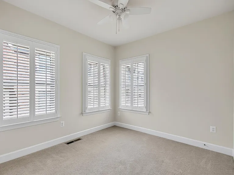 3698 Ambrose Hills Rd — Photo 24