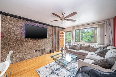 232 Emerson Avenue, #1