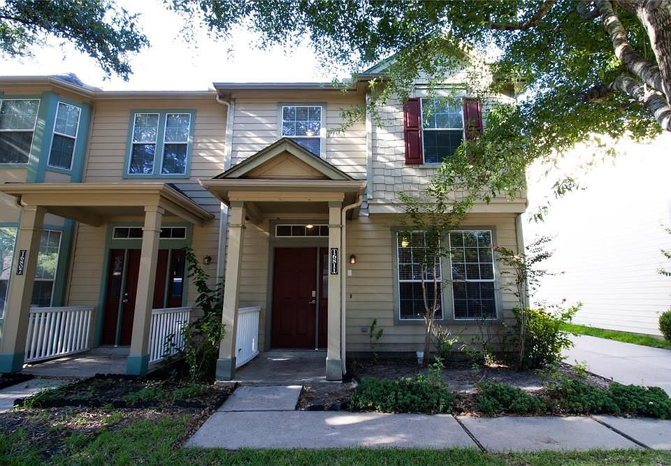 1st image of 16811 Pine Castle Dr