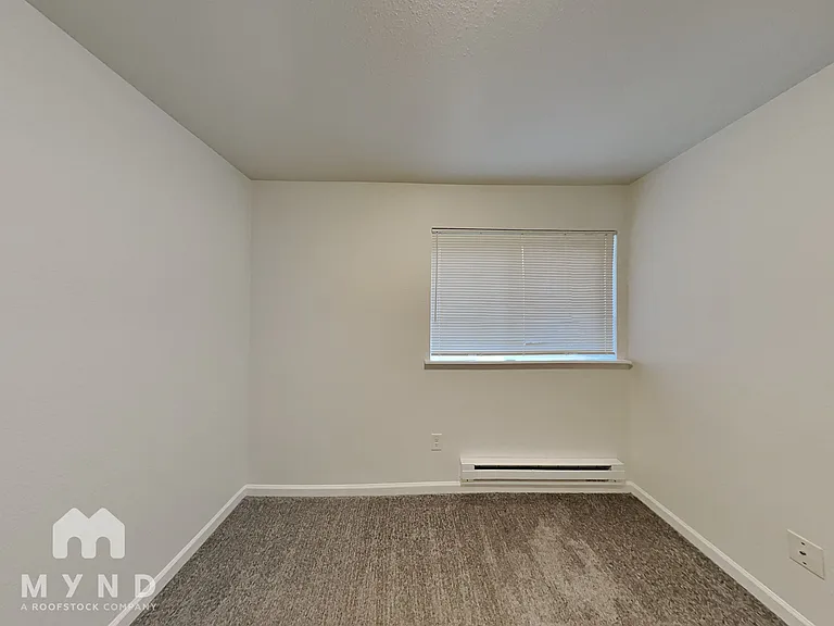 9805 Avondale Rd NE #L138 — Photo 11