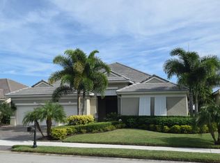 748 SW River Bend Cir, Stuart, FL 34997