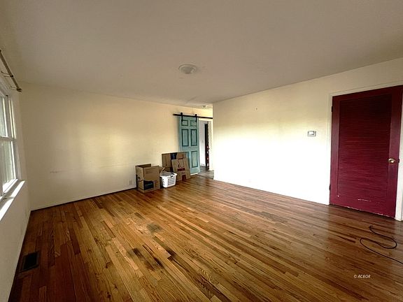 4th image of 199 Longview Heights Rd