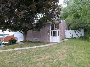 624 Millers Ln, Pittsburgh, PA 15239