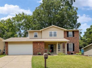 20 Country Creek Dr, Saint Peters, MO