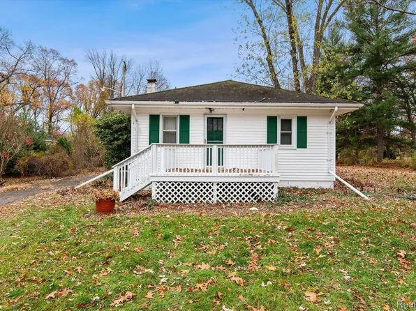 42861 Bemis Rd, Belleville, MI 48111
