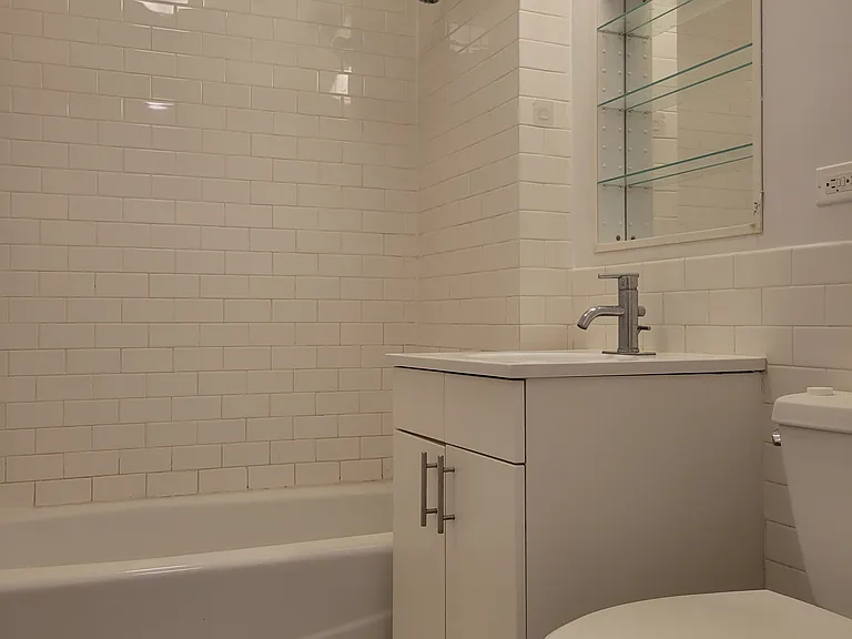 252 E 2nd St #3H — Photo 5