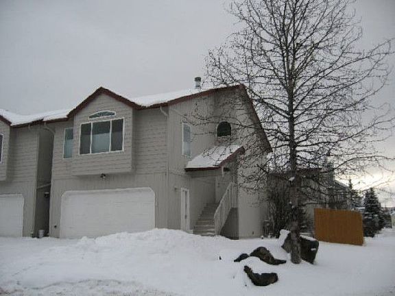 Exterior of 1660 Unit A