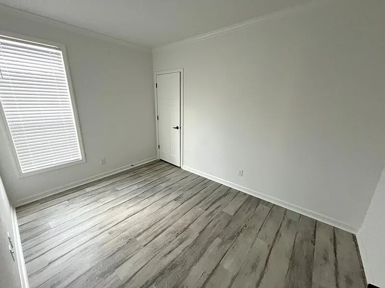1005 Mayapple Ln #1005E — Photo 11