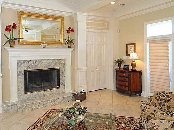 3rd image of 3413 Heatherwood Dr