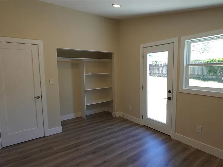5650 San Vincente Way — Photo 4