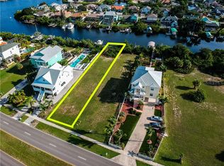 1105 Apollo Beach Blvd, Apollo Beach, FL 33572