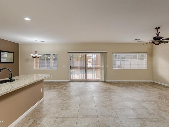 5th image of 20962 N 81st Ln