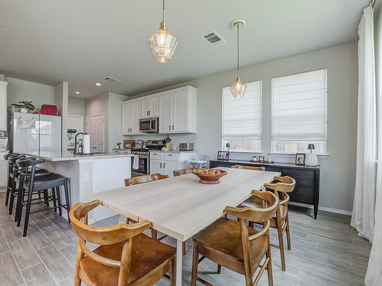 224 Stein Rd — Photo 20
