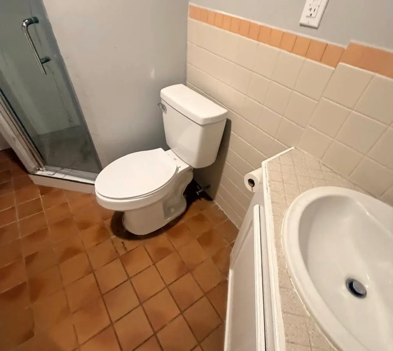 2 bed, 2296 sqft, $1,800 — Photo 3