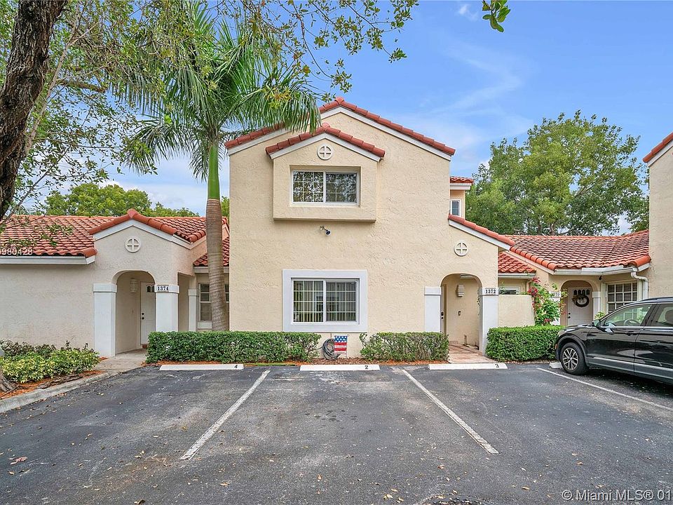 1st image of 1372 Cottonwood Cir #1372