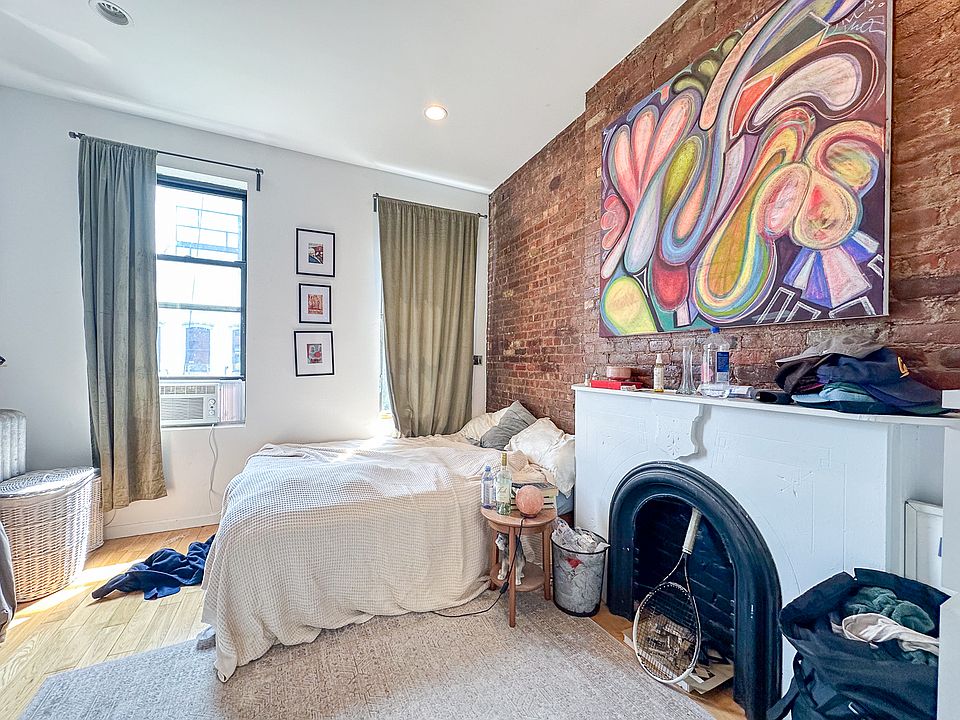 1st image of 213 E 5th St APT 9