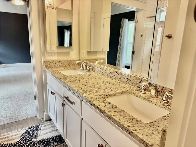 13501 Metric Blvd #45 — Photo 20