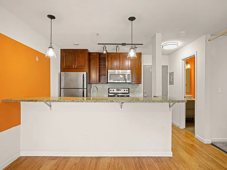 View House — Photo 26