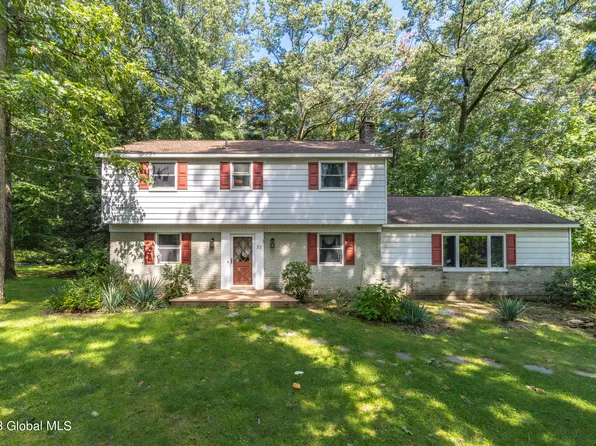 27 Shadow Wood Way, Ballston Lake, NY 12019