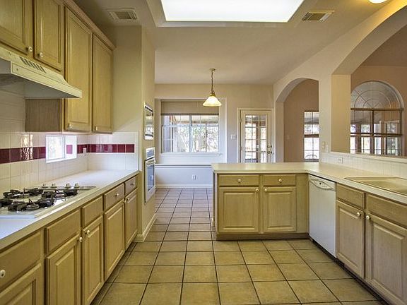 4th image of 13523 Charter Bend Dr