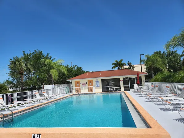 1236 Rio De Janeiro Ave #401, Punta Gorda, FL 33983