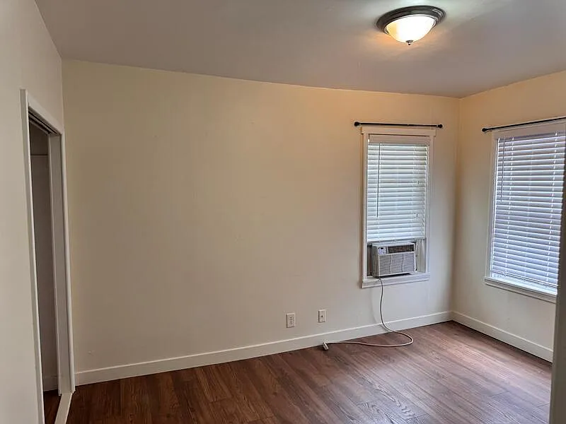 1 bed, 1.0 bath, 600 sqft, $1,195 — Photo 2