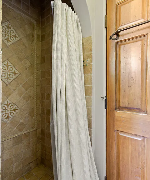 1407 N Beverly Dr — Photo 34