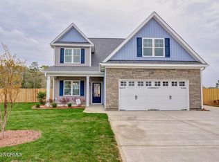 91 Bellows Ln, Rocky Pt, NC 28457