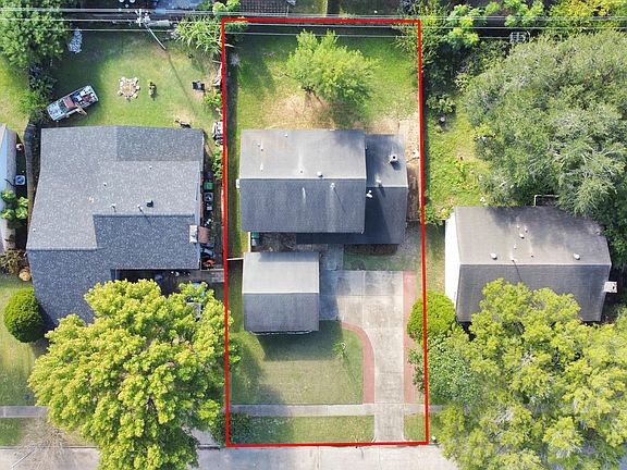 2nd image of 13015 Wilde Glen Ln
