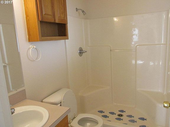 4th image of 1817 SE 19th St