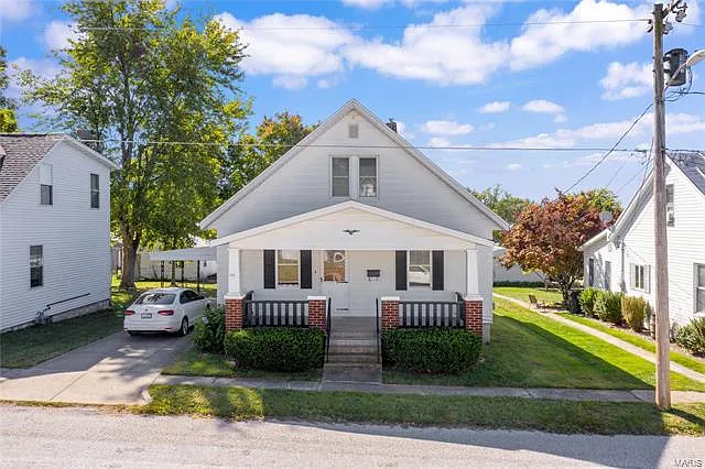 310 Walnut St photo 1