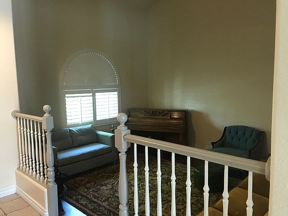 Formal Living Room (Front)