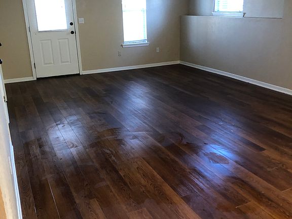 2nd image of 703 Brookside Dr