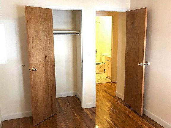 5th image of 3169 33rd St APT 1