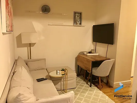 Rented by FirstService Realty (legacy) | media 49