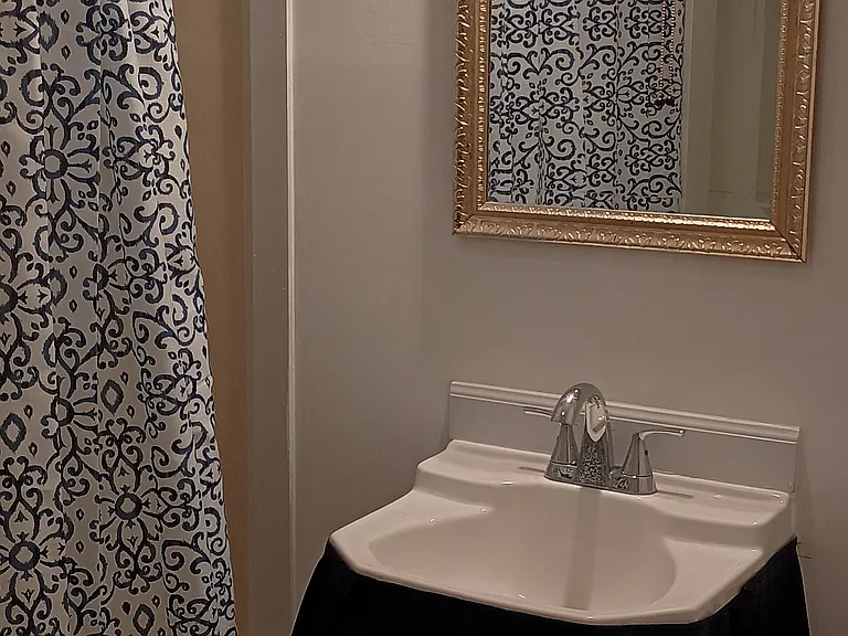 310 Peck St — Photo 17