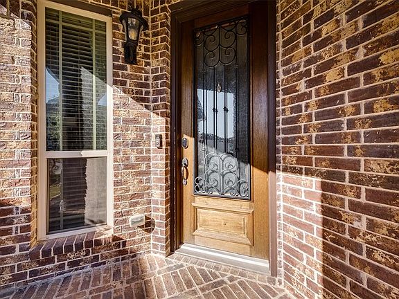 4th image of 7323 Brisa Dr
