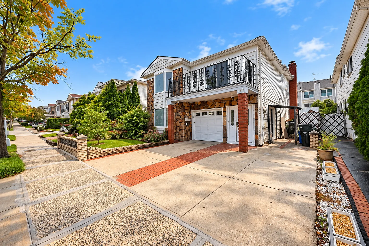 3 bed, $3,200 — Photo 1