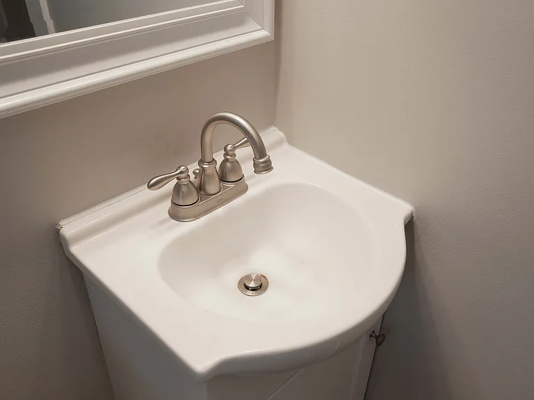 1376 Gladys Ave #1376 — Photo 13
