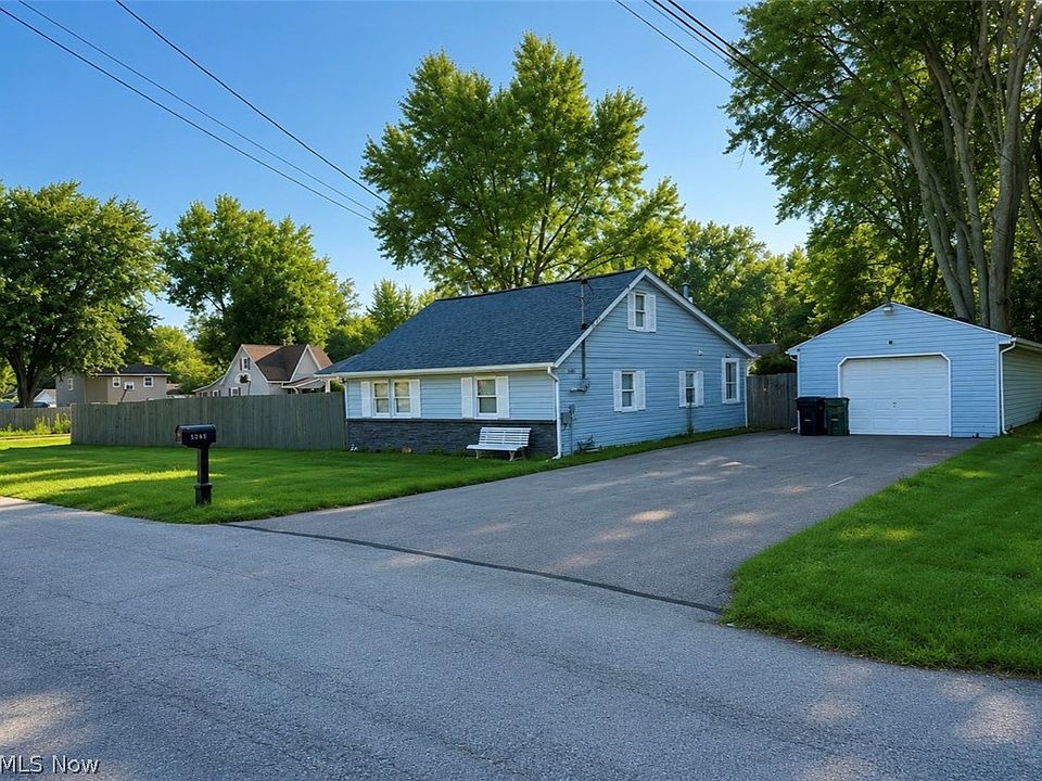1st image of 5265 Oakwood Blvd